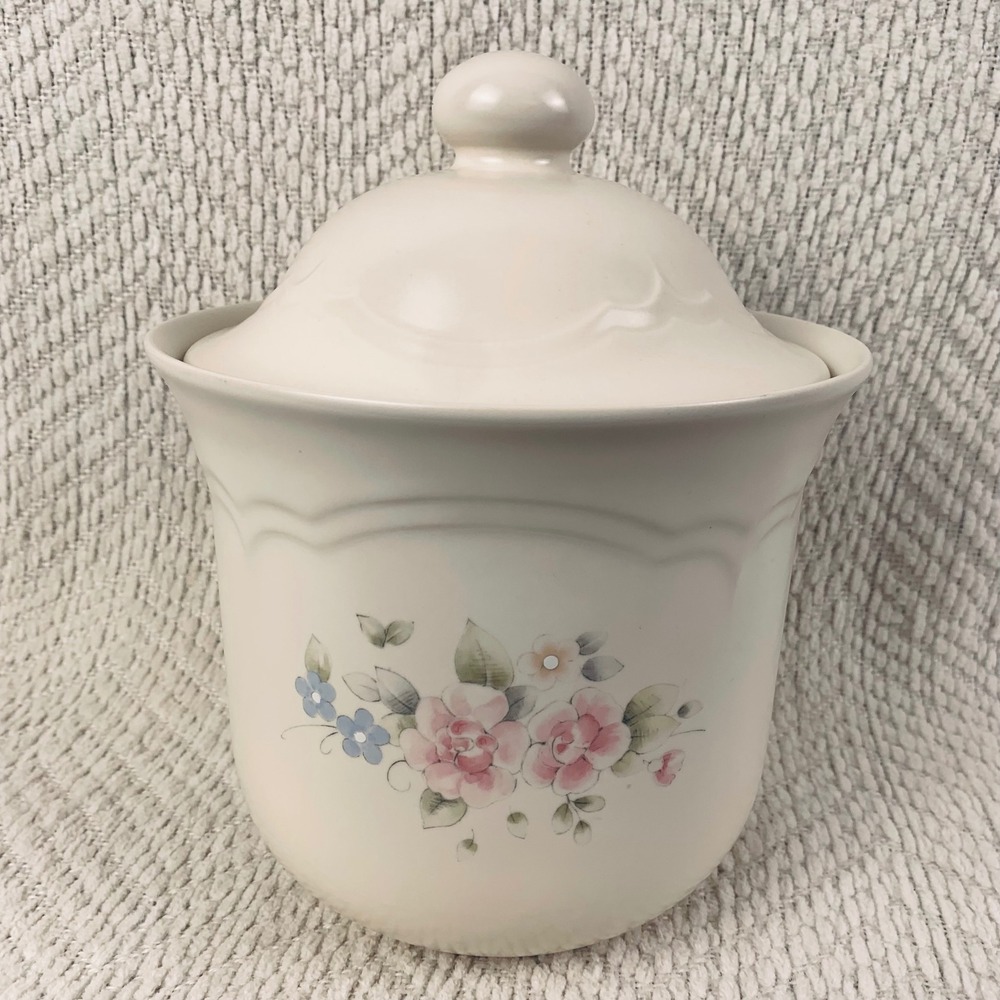 Pfaltzgraff Canister Cream Tea Rose‎ Floral Stoneware Heritage USA Grandmacore